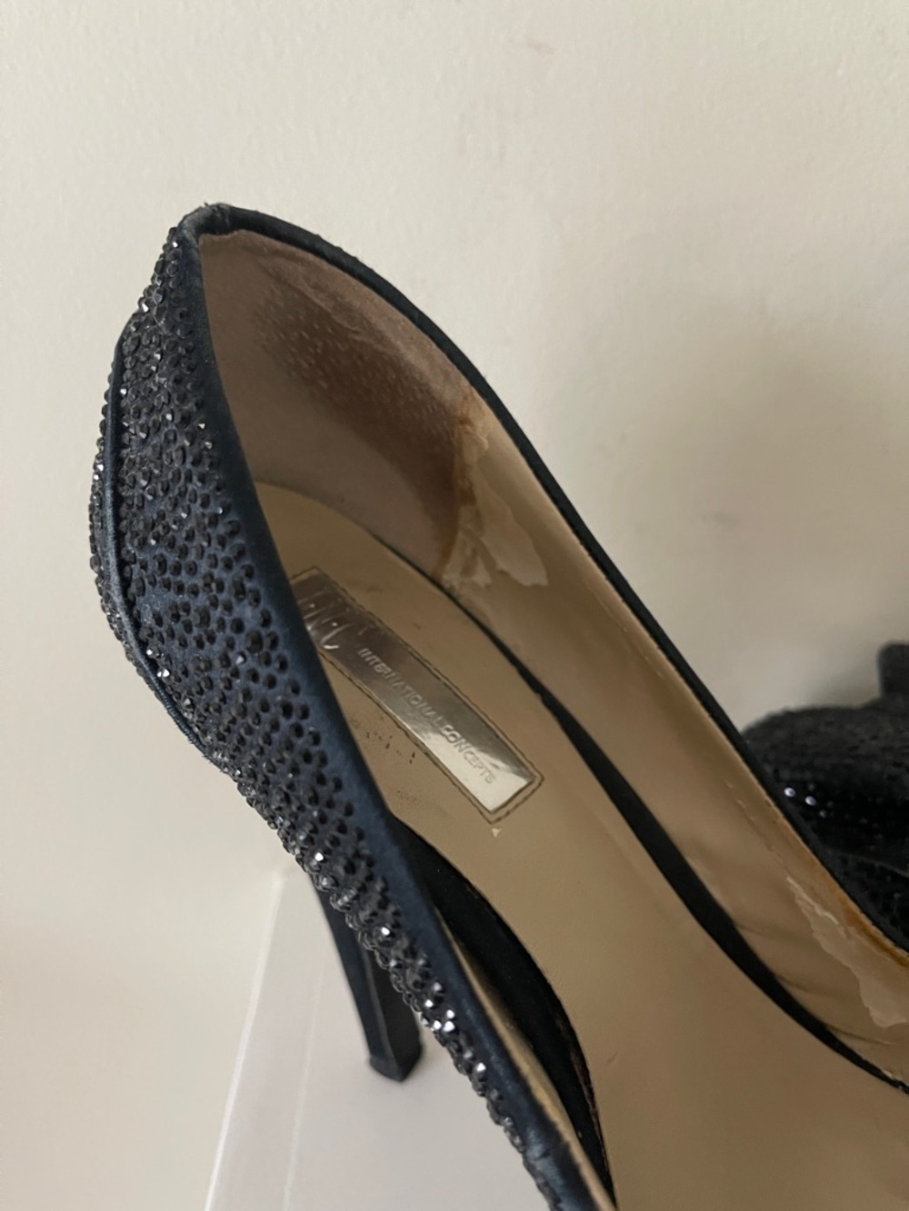 INC International Concepts Black Rhinestone Bow Platform Pumps Size 8.5 - Picture 6 of 9